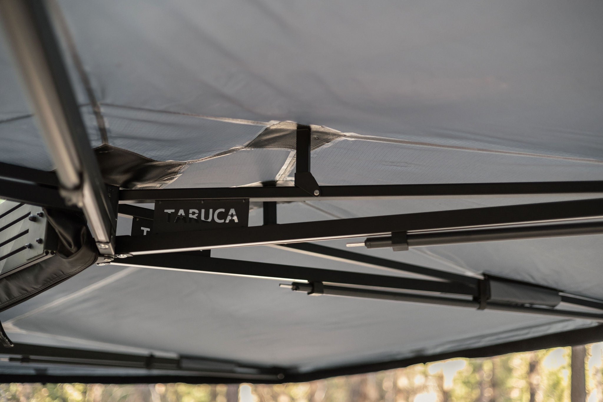 taruca tent Taruca Rogue 270+ XC D-Access Awning LHS