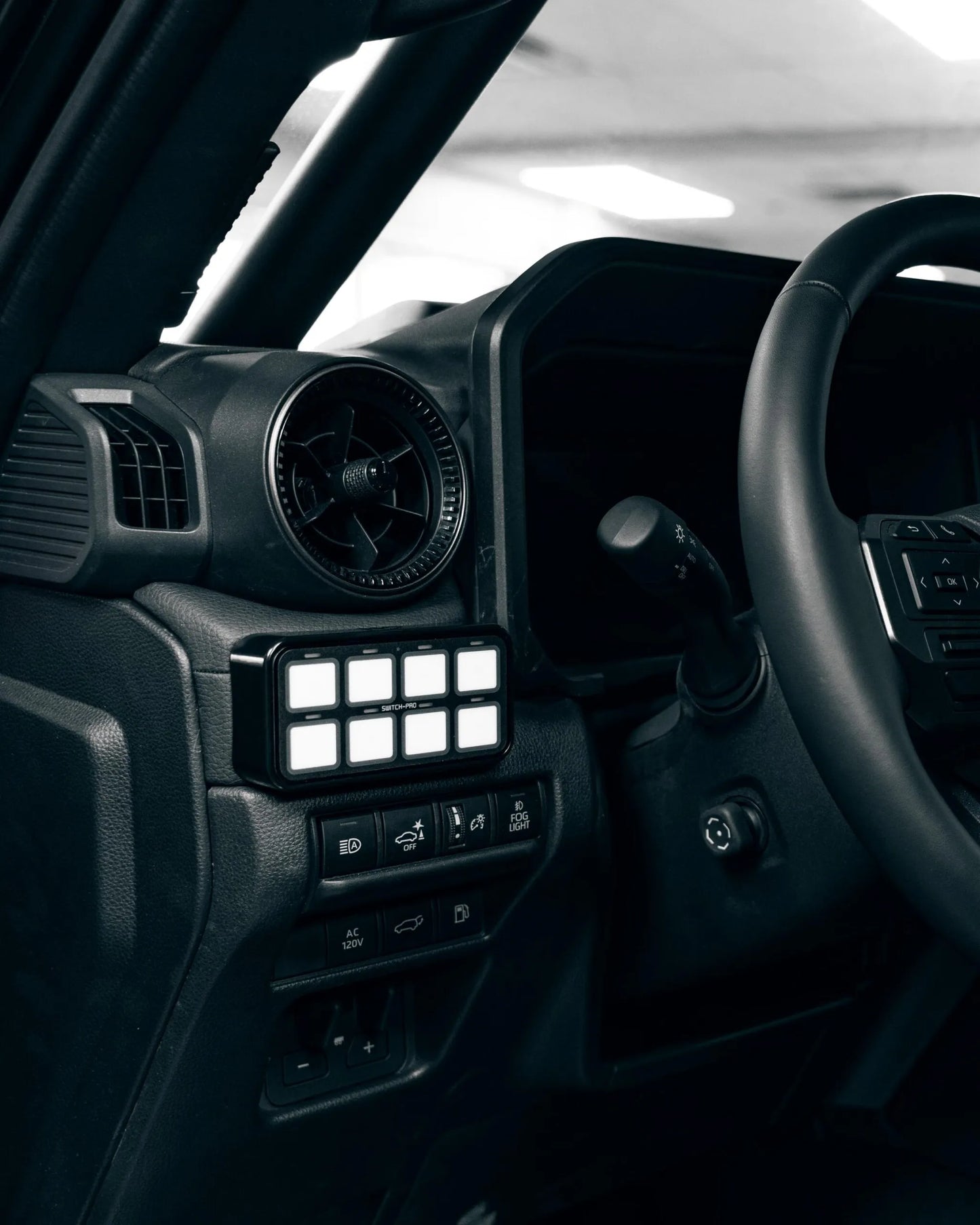 Westcott Designs Switch Pros Keypad Bracket | 2024+ Land Crusier
