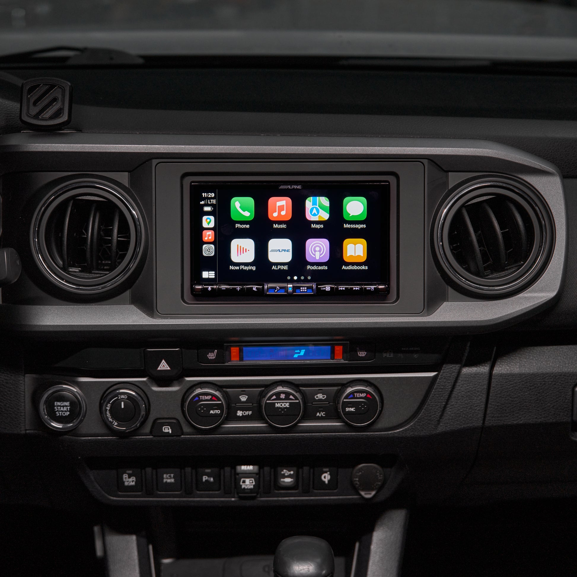 Alpine iLX-507 Plug & Play Bundle | '16 - '23 Tacoma