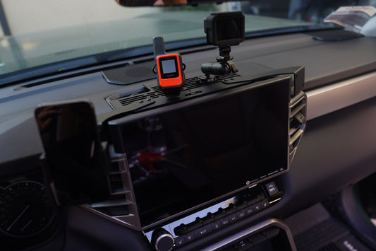 ICS Fab 2022-2025 Toyota Tundra/Sequoia Dash Mount