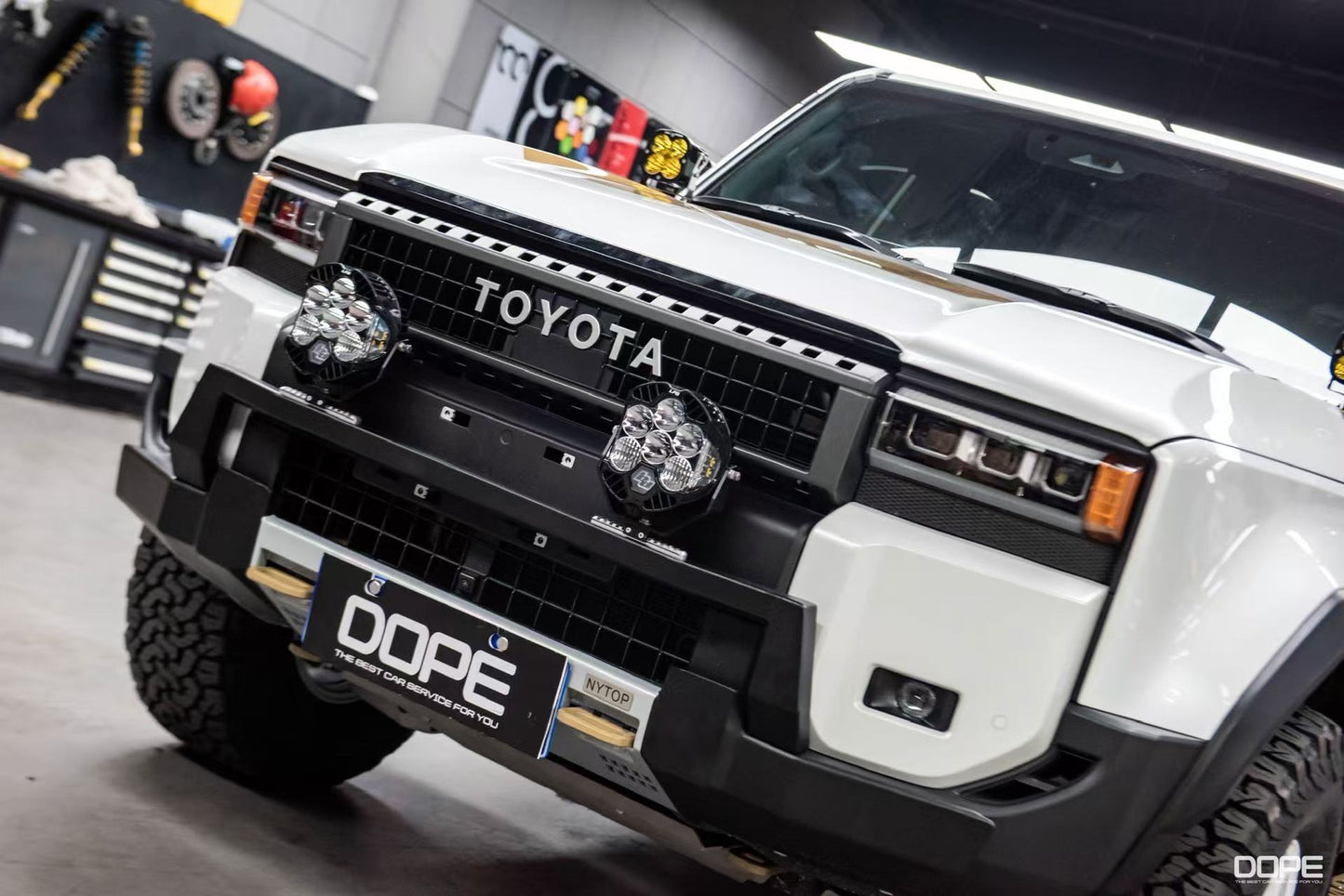 Toyota Land Cruiser Front Hybrid Bumper | '24+ Land Cruiser