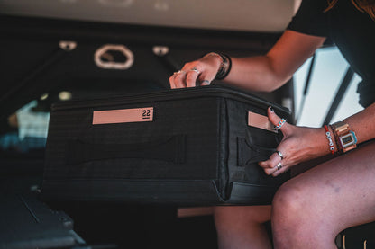 Goose Gear Stingray Flat Box | 21.1L Collapsible Storage
