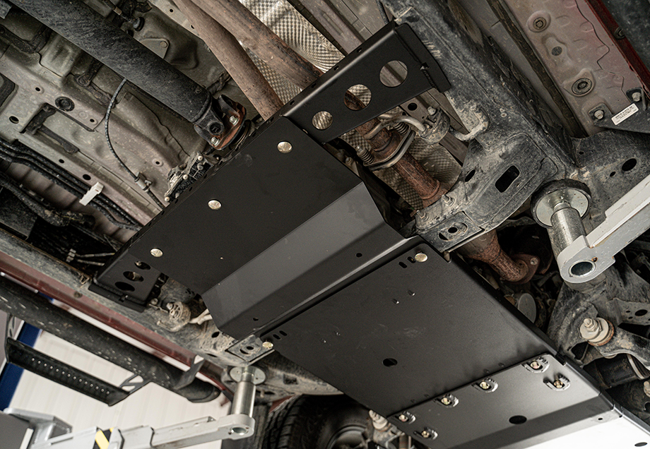 Cali Raised Transfer Case Skid Plate | '16 - '23 Tacoma