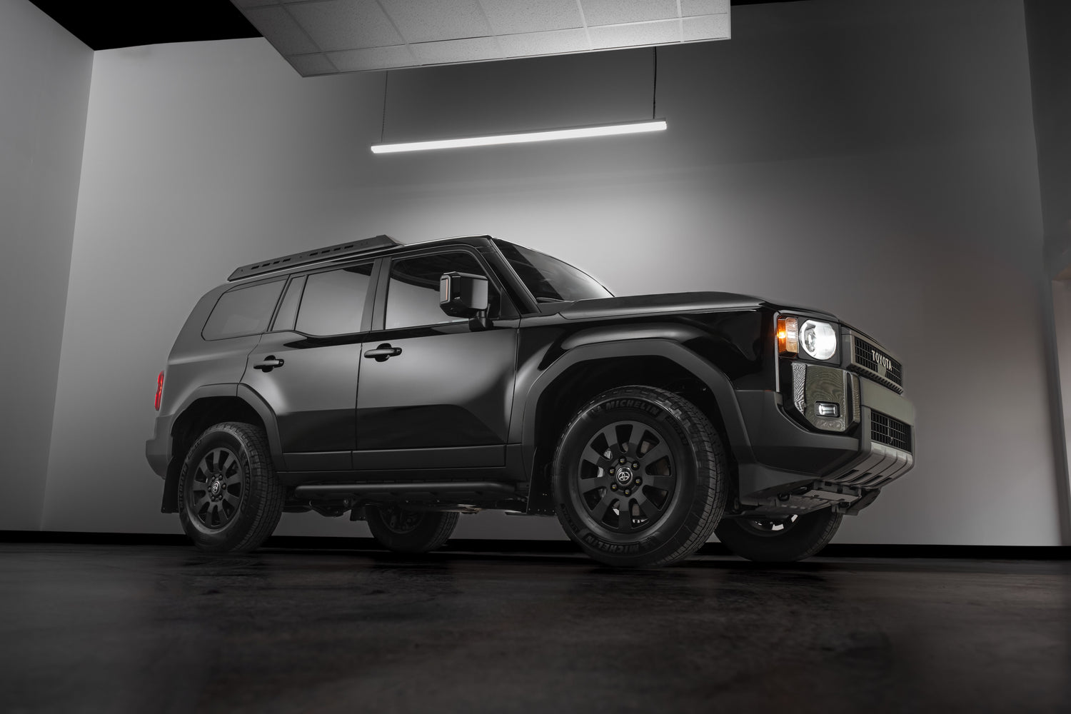 Land Cruiser Image