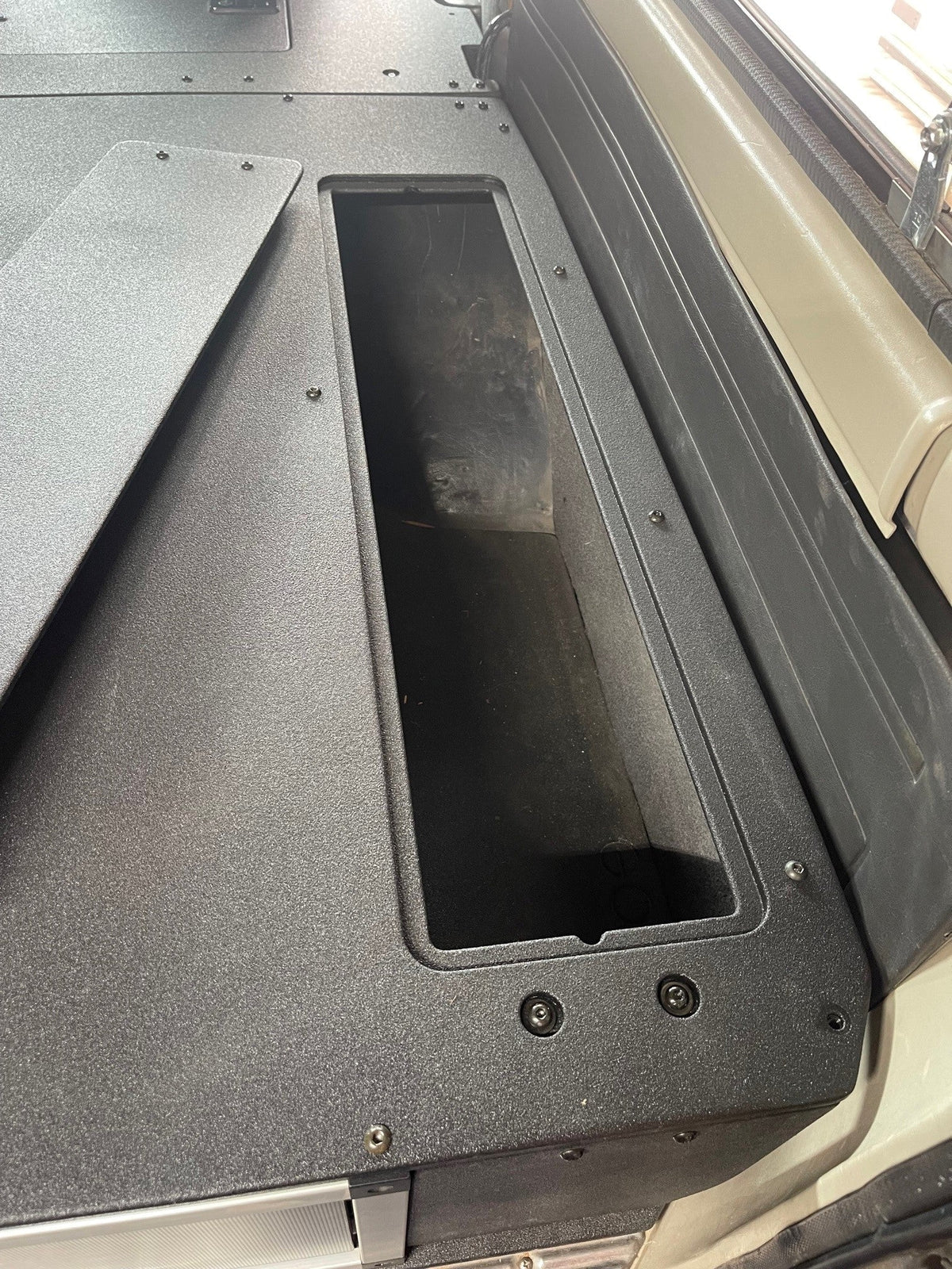Goose Gear Passenger Fitted-Top Drawer | '80 - '90 Land Cruiser
