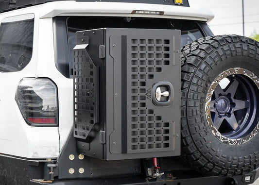 Backwoods Universal Adventure Storage Box (19x28x15)