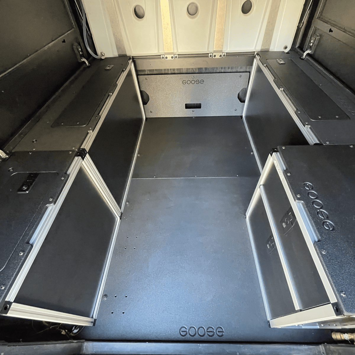 Goose Gear Alu-Cab V2 Bed Plate, 6-ft Bed | '05 - '23 Tacoma