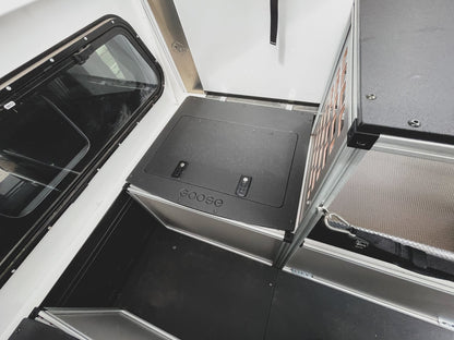 Goose Gear Camper Front Utility, Mid-Size 5-ft | Passenger Side