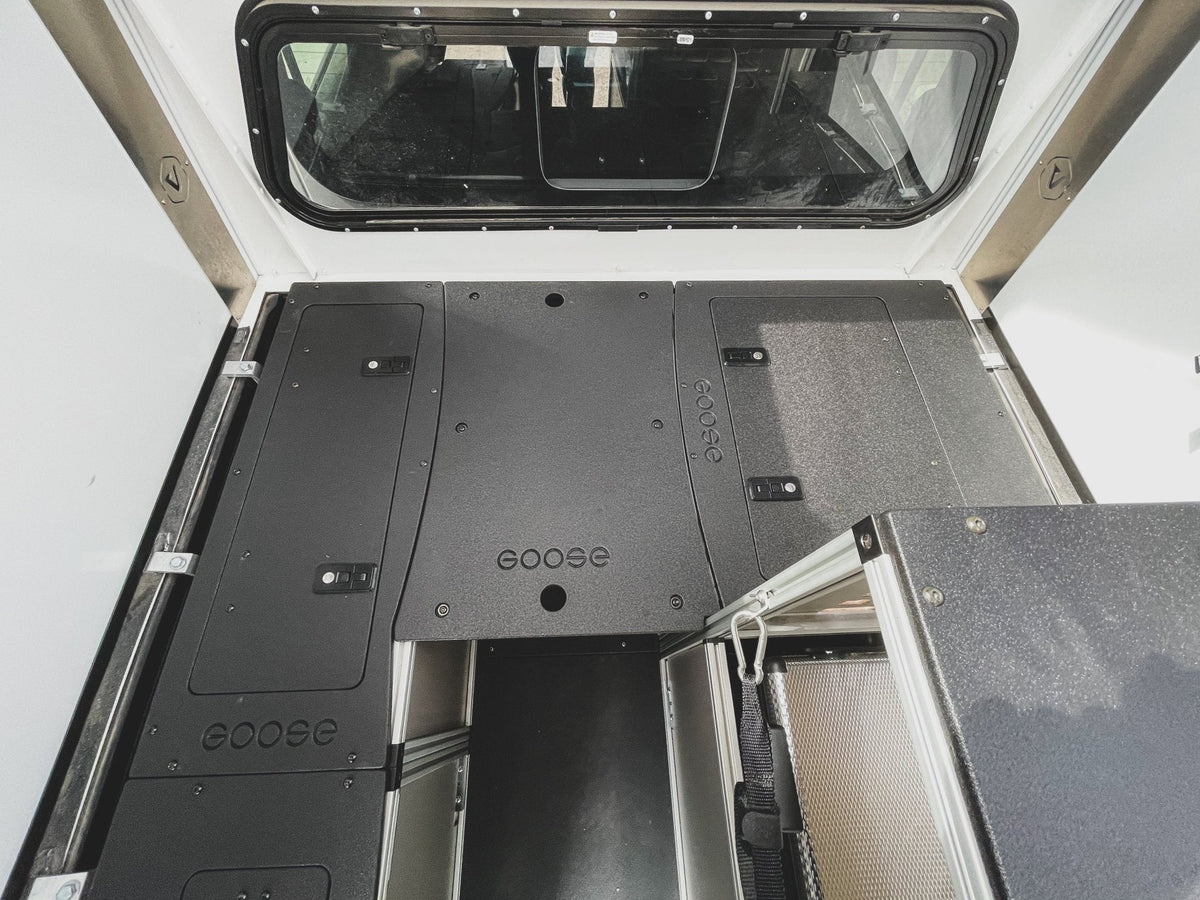 Goose Gear Camper Front Utility, Mid-Size 6-ft | Passenger Side