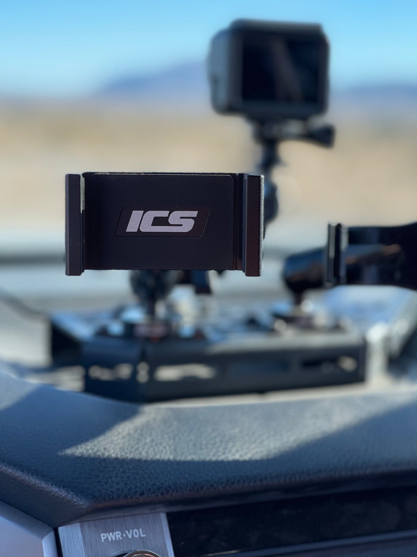 ICS Fab Toyota Tundra Dash Mount | '14 - '21 Tundra