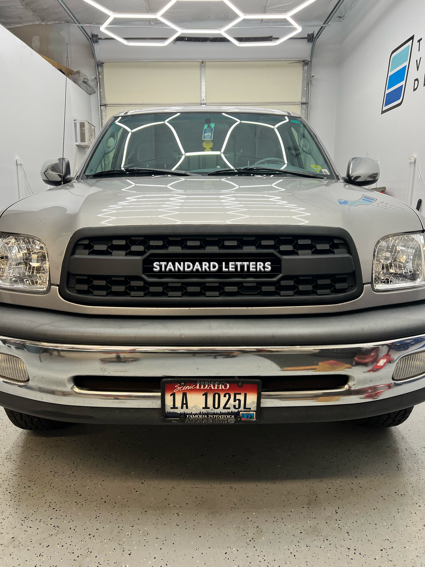 Taco Vinyl Tundra Pro Grille | '00 - '02