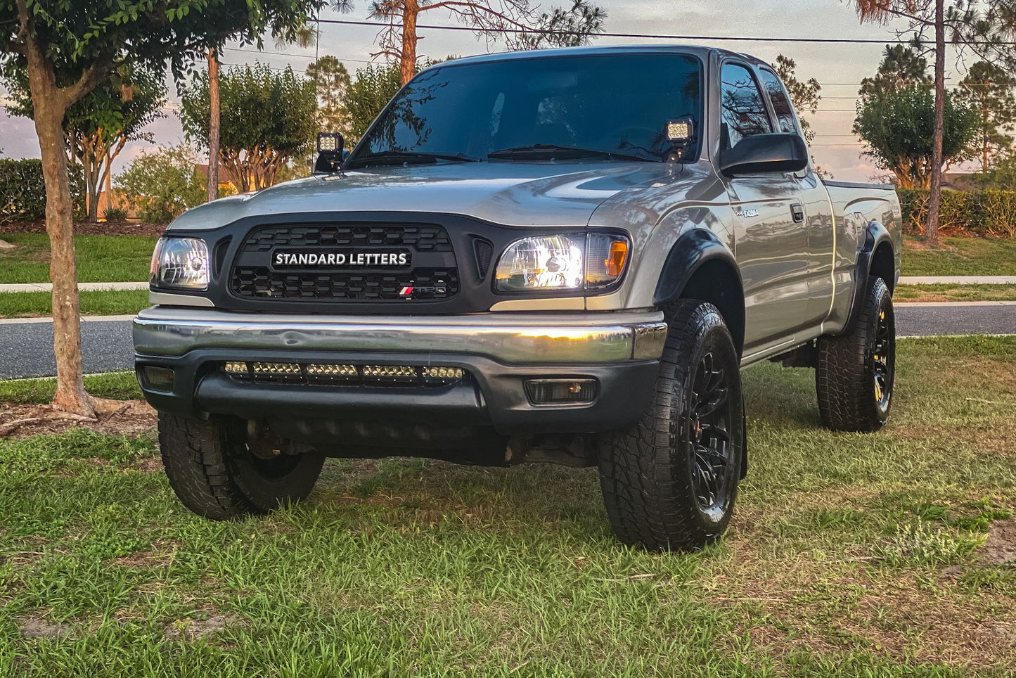 Taco Vinyl Tacoma Pro Grille | '01 - '04 Tacoma