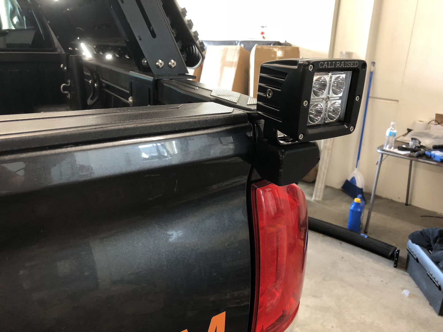 Cali Raised Bed Accessory Mount | '16 -'23 Tacoma
