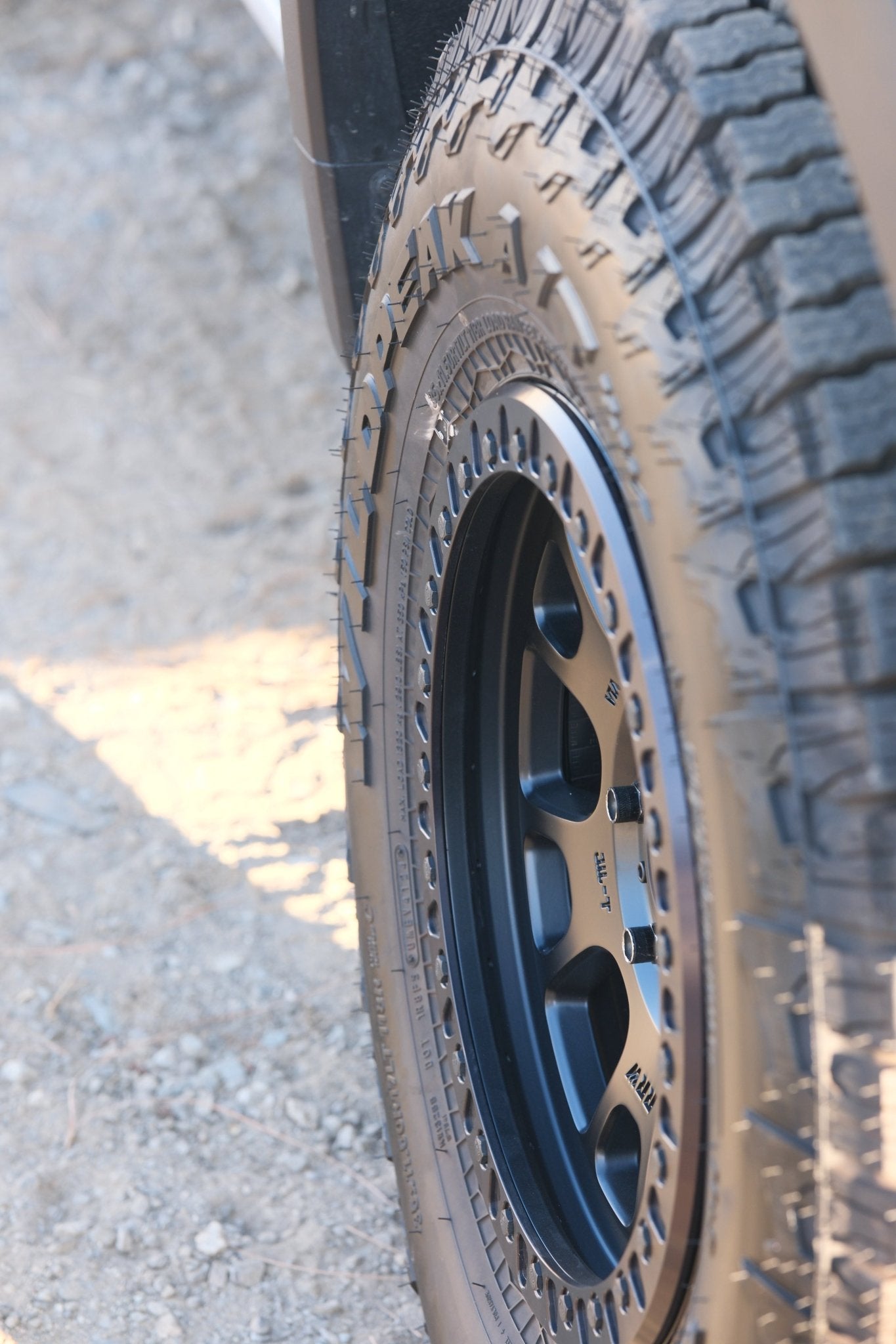 RRW RR5-H Flow Form 17x8.5 Hybrid Beadlock - Brushed Aluminum