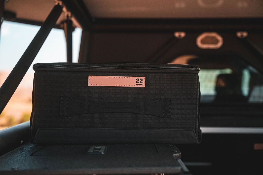 Goose Gear Stingray Flat Box | 21.1L Collapsible Storage