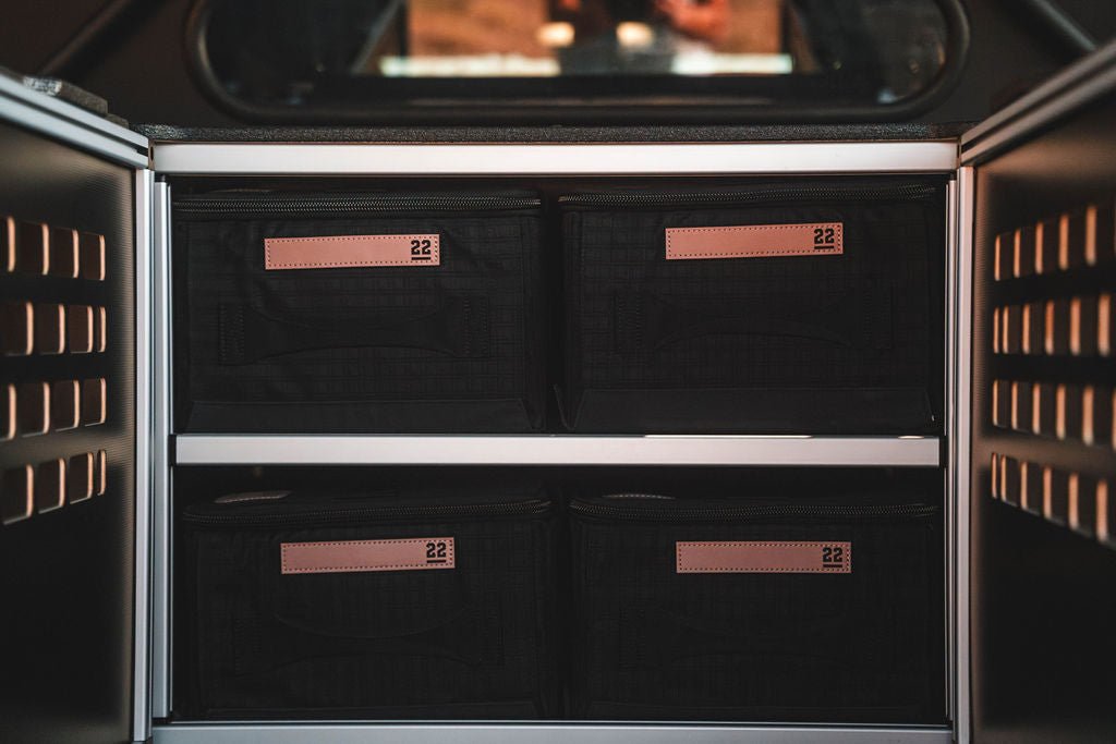 Goose Gear Stingray Flat Box | 21.1L Collapsible Storage