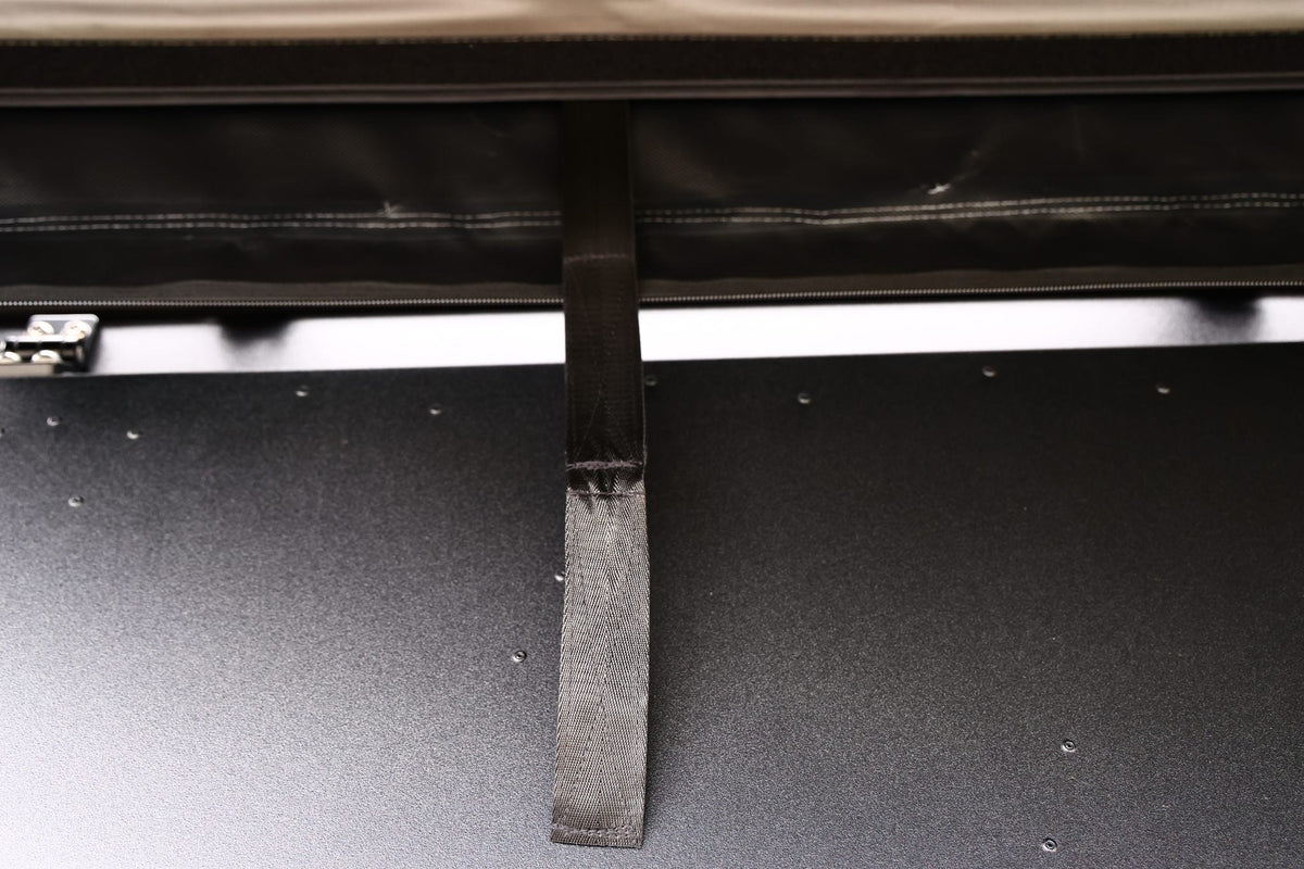 Taruca Rogue 270 S Awning LHS