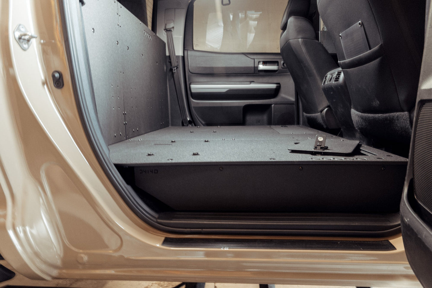 Goose Gear Tundra CrewMax Second Row Seat Delete Plate System | '14 - '21 Tundra