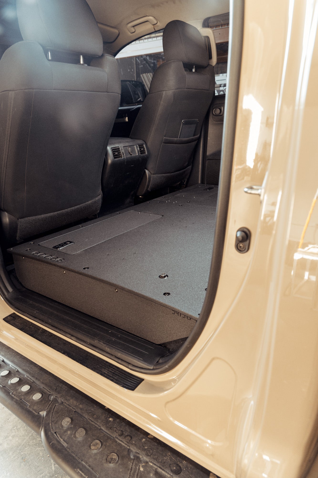 Goose Gear Tundra CrewMax Second Row Seat Delete Plate System | '14 - '21 Tundra