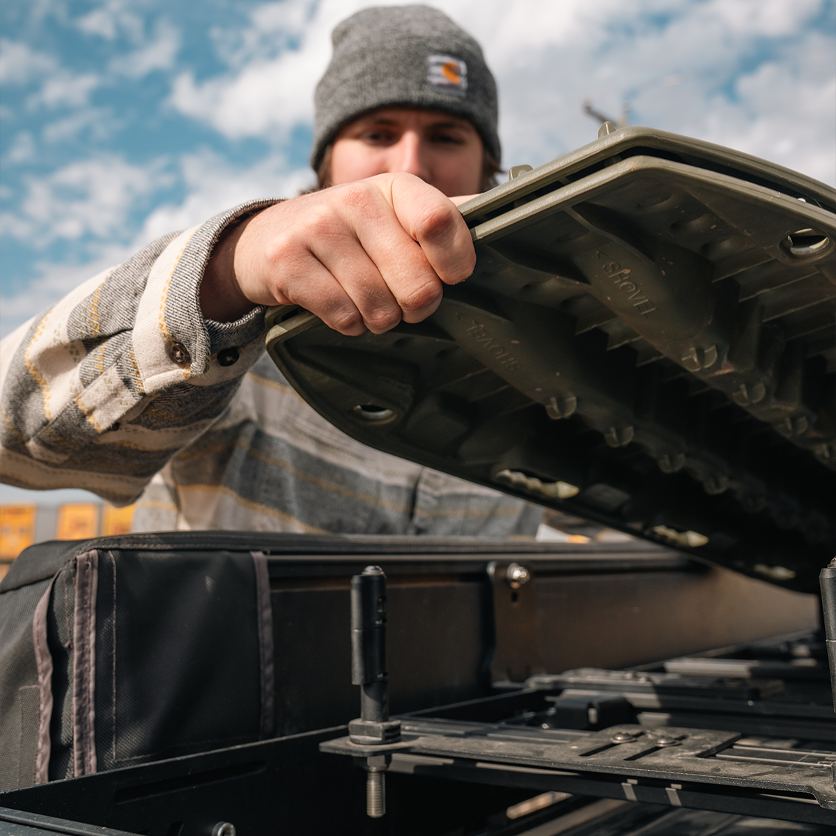 Cali Raised Roof Rack Traction Board Mount
