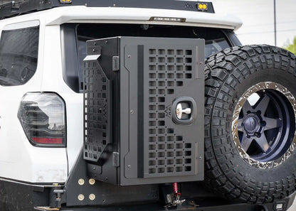 Backwoods Universal Adventure Storage Box (19x28x15)