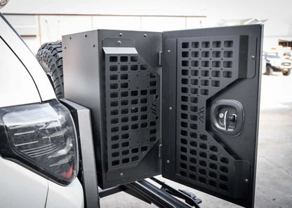 Backwoods Universal Adventure Storage Box (19x28x15)