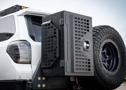 Backwoods Universal Adventure Storage Box (19x28x15)