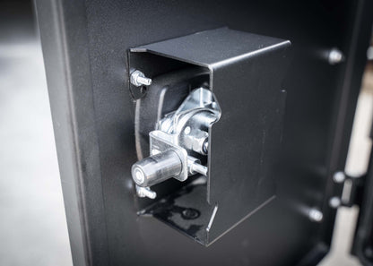 Backwoods Universal Adventure Storage Box (19x28x15)